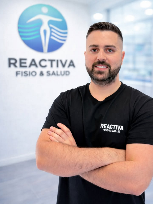 Alfredo, fisioterapeuta y fundador de Reactiva Fisio & Salud